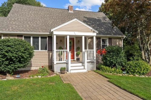 36 Mulberry Cir, Providence RI 02919-2534 exterior