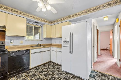 1717 Sillview Dr, Pittsburgh PA 15243-1558 exterior