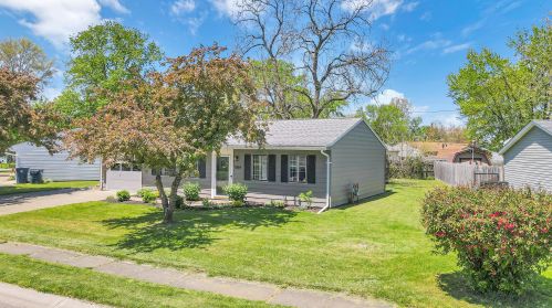 1064 Kelly Dr, Hebron, OH 43025-9503