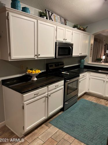 5633 42nd St, Phoenix AZ 85050-3377 exterior