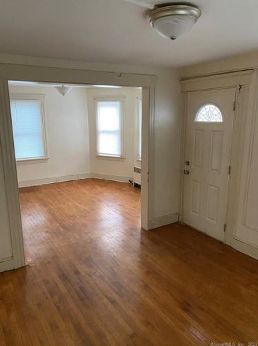 40 James St, Torrington CT 06790-4905 exterior