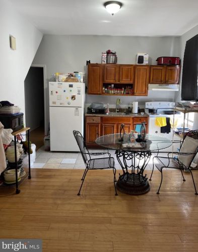 2126 16 St, Philadelphia PA 19121-1641 exterior