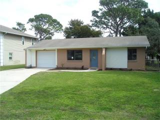 15828 Lyle Cir, Port Richey, FL 34667-4005