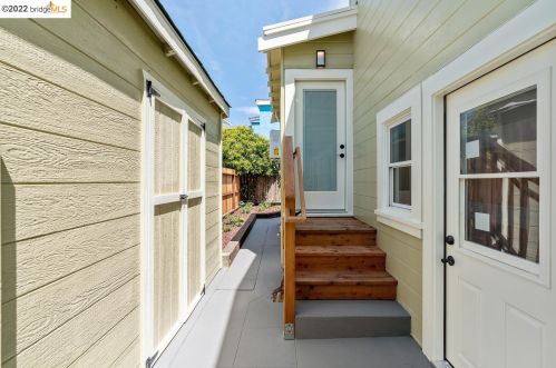 1715 Ashby Ave, Berkeley CA 94703-2131 exterior