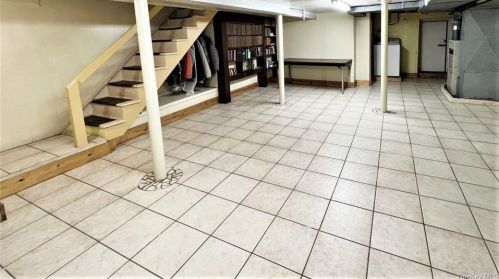 367 187th St, Bronx NY 10458-6707 exterior