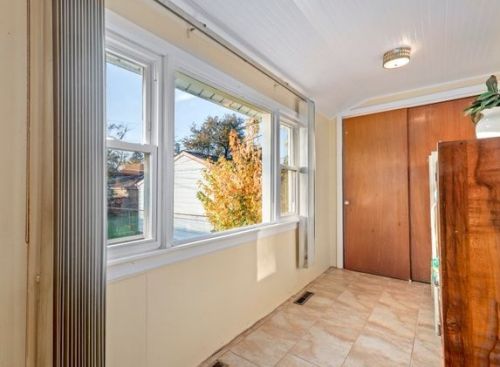 1428 21 Ave, Broadview IL 60153-1473 exterior