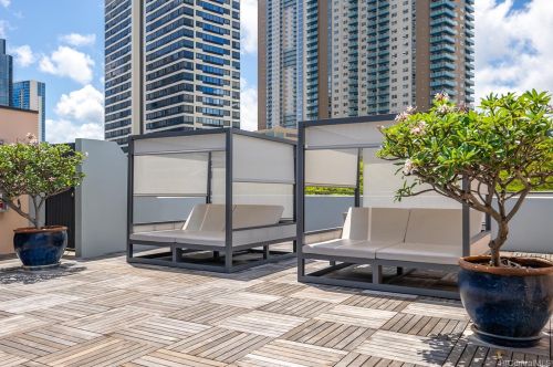 720 Kapiolani Blvd, Honolulu HI 96813-5215 exterior