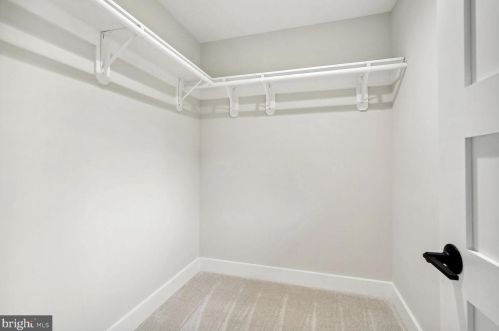 10601 Greenacres Dr, Silver Spring MD 20903-1214 exterior