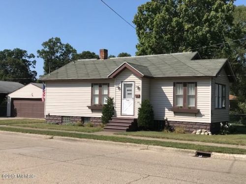 2325 Torrent St, Meskegon, MI 49441-1564