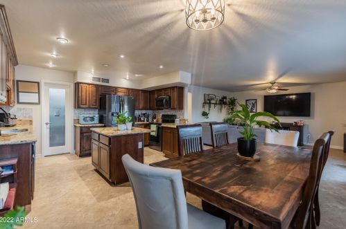 20831 10 St, Phoenix AZ 85086-0927 exterior