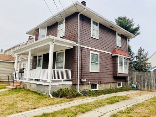 48 Royal St, Quincy MA  02170-2112 exterior