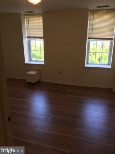 788 2nd St, Philadelphia PA 19122-2602 exterior