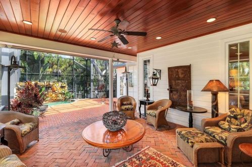 263 10 Ave, Naples FL 34120-4980 exterior