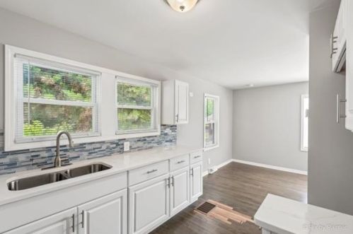 24 138th St, Chicago IL 60827-1661 exterior