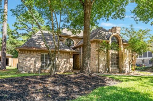 2706 Frst Gdn Dr, Humble TX 77345-1418 exterior