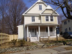 21 Goddard St, Newton, MA 02461-1917