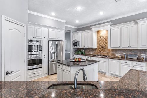 5411 Mustang Rdg Ln, Fulshear TX 77441-2150 exterior