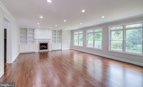 293 Riverside Dr, Princeton NJ 08540-4017 exterior