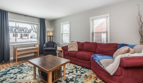 3057 80th St, Milwaukee, WI 53219-2706