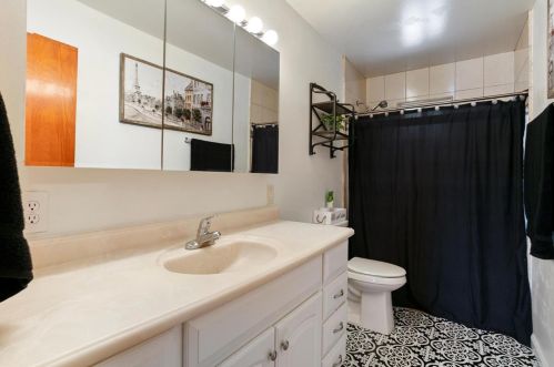 545 Quincy Rd, Turlock CA  95380-4329 exterior