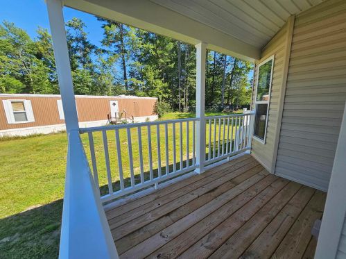 10 Emperor Dr, Concord NH  03303-4123 exterior