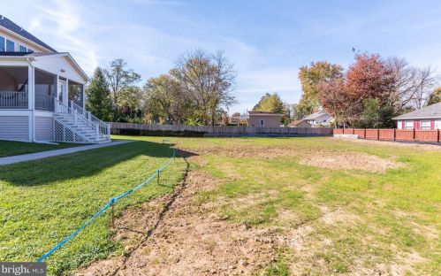 8106 Ashton St, Alexandria VA 22309-1345 exterior