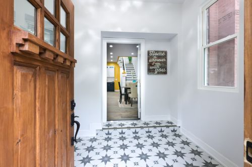 2720 Monroe St, Chicago IL  60612-2823 exterior