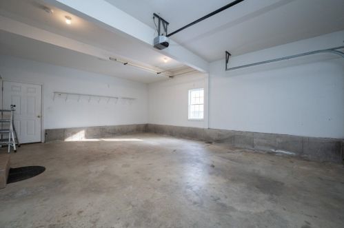 29 Pocantico Ave, Springfield MA 01109-1463 exterior