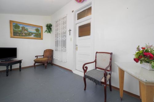 5120 Sawyer Ave, Chicago IL 60655-2413 exterior