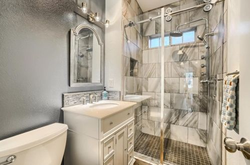 8514 Frst Hts Ln, Austin TX 78749-3500 exterior