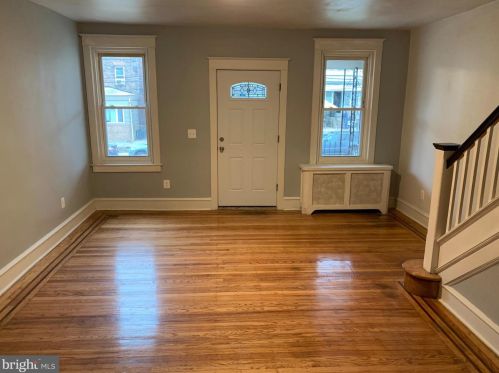 617 Greenway Ave, Darby, PA 19023-2320