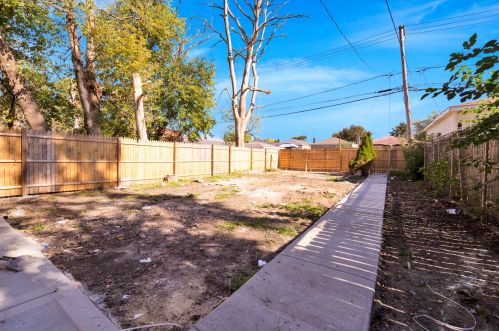 7349 Winchester Ave, Chicago IL 60626-1509 exterior