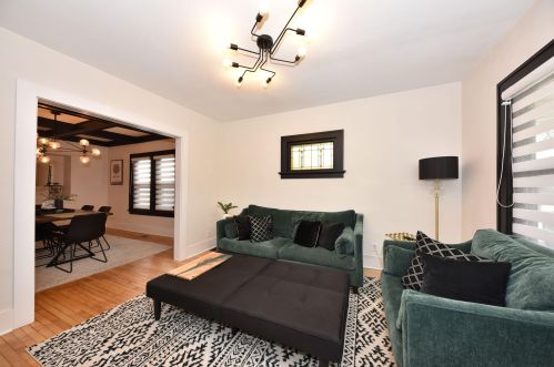 2210 Oklahoma Ave, Milwaukee WI  53207-2924 exterior