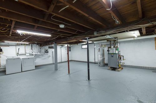 45 Mitchell Ave, Poughkeepsie NY 12603-3420 exterior