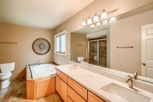 2046 Deren Way, Atlanta GA 30345-3710 exterior