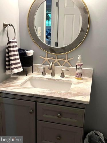 8124 Brightridge Ct, Ellicott MD 21043-6988 exterior