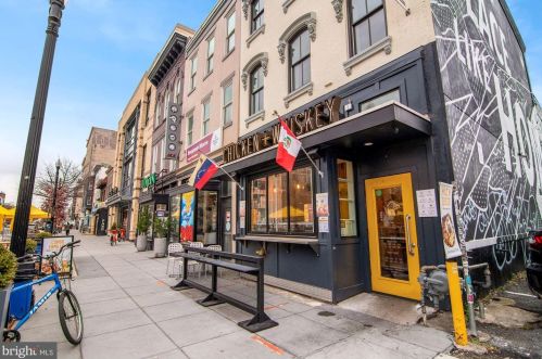 1406 Swann St, Washington DC  20009-3904 exterior