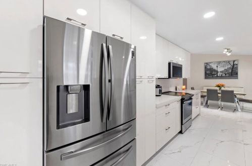 3790 8 Ave, Naples FL 34120-4923 exterior