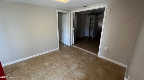 4202 72nd Ln, Phoenix AZ  85033-3111 exterior