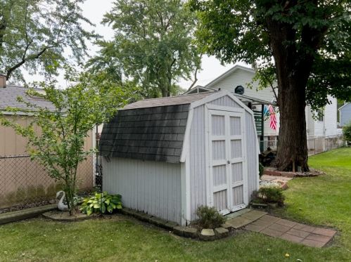 13452 Avenue, Chicago IL  60633-1530 exterior