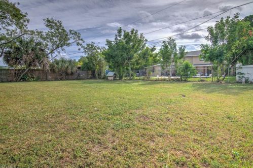 4424 31 Pl, Naples FL 34116-8040 exterior