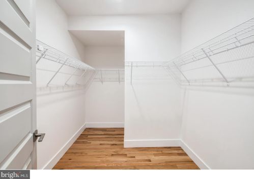 2040 Annin St, Philadelphia PA 19146-3006 exterior