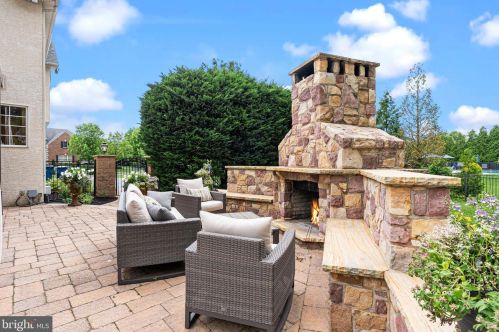 2214 Denbeigh Dr, Jamison PA 18929-1446 exterior