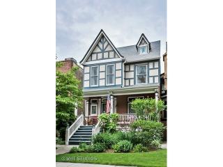 4220 Hermitage Ave, Chicago IL  60609-3831 exterior