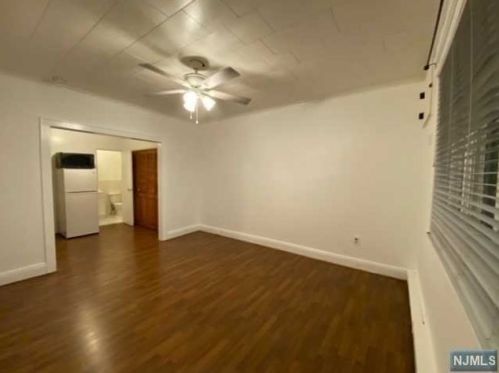 613 12th St, Union City NJ  07087-3142 exterior