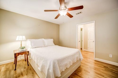 602 Bainbridge Dr, Atlanta GA 30327-4267 exterior