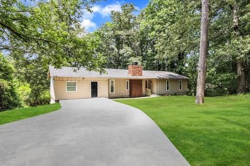 6298 Silver Spur Dr, Lithonia GA  30058-6130 exterior