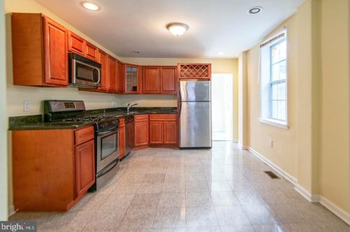 2114 Federal St, Philadelphia PA  19146-4324 exterior