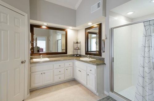 3218 Redwood Lake Dr, Humble TX 77345-1128 exterior