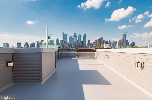 1628 Ellsworth St, Philadelphia PA 19146-2811 exterior